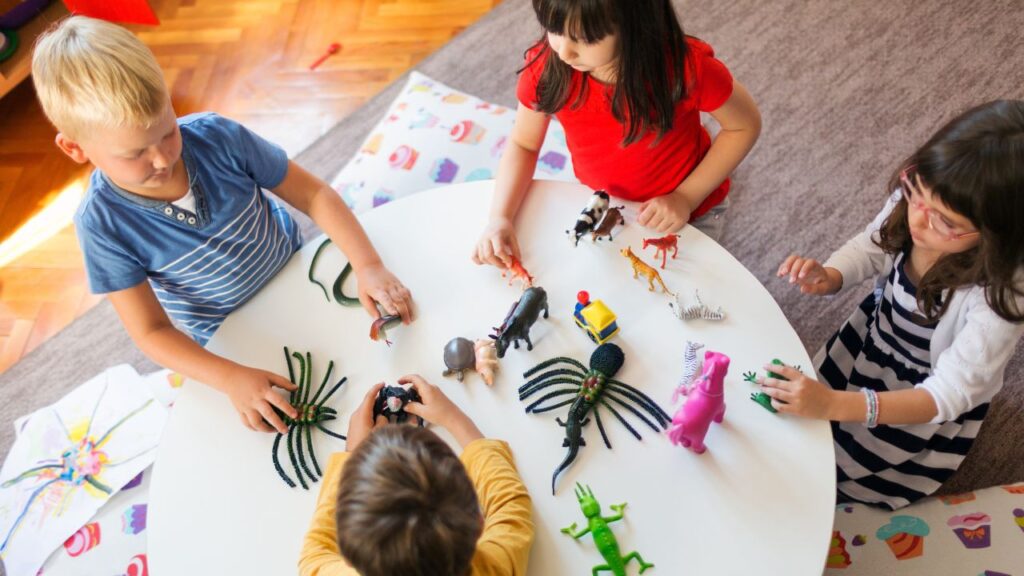 Holistyczna edukacja — co to znaczy i jak ją praktykować w przedszkolu